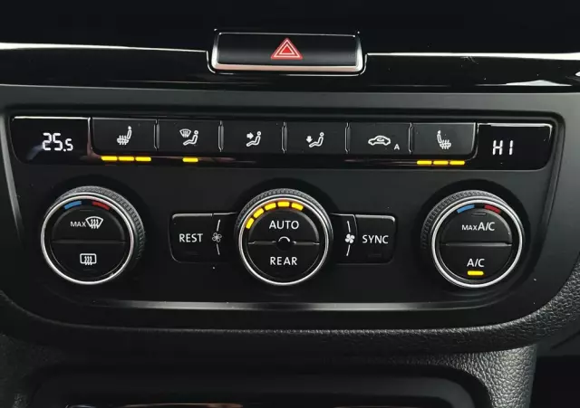 VOLKSWAGEN Sharan 2.0 TDI BMT Highline DSG