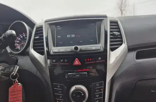 SSANGYONG/KGM Tivoli 