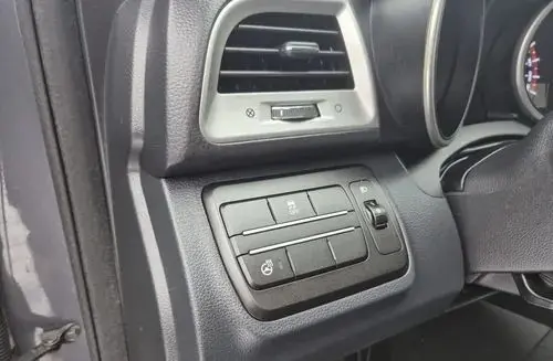 SSANGYONG/KGM Tivoli 