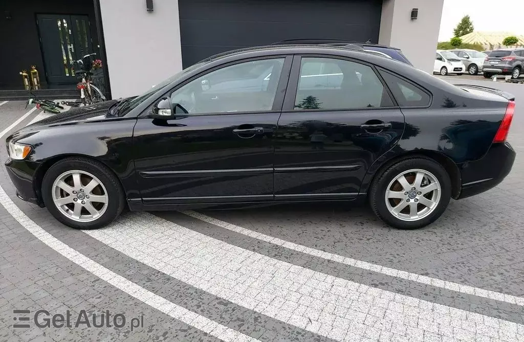 VOLVO S40 