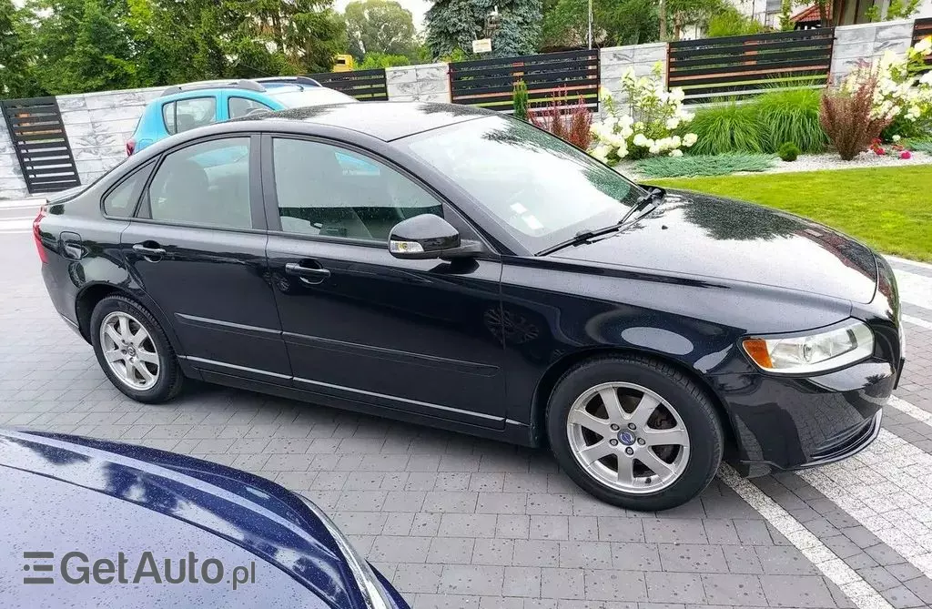 VOLVO S40 
