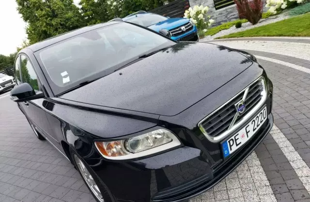 VOLVO S40 
