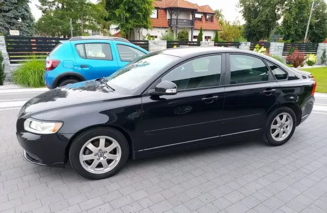 VOLVO S40 