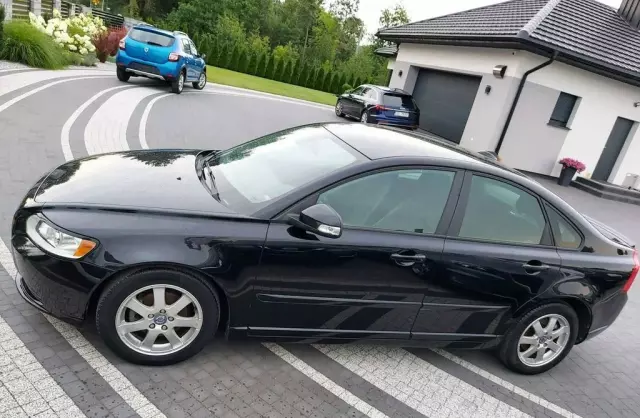 VOLVO S40 