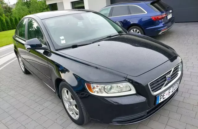 VOLVO S40 