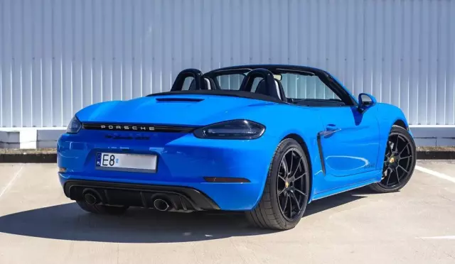PORSCHE 718 Boxster 