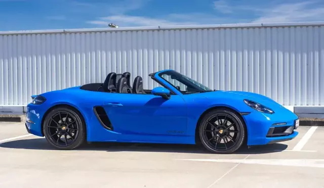 PORSCHE 718 Boxster 