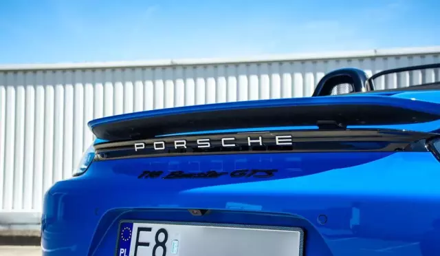 PORSCHE 718 Boxster 