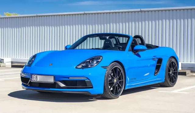 PORSCHE 718 Boxster 