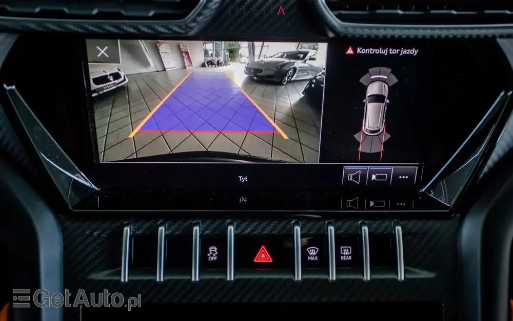 LAMBORGHINI Urus Standard