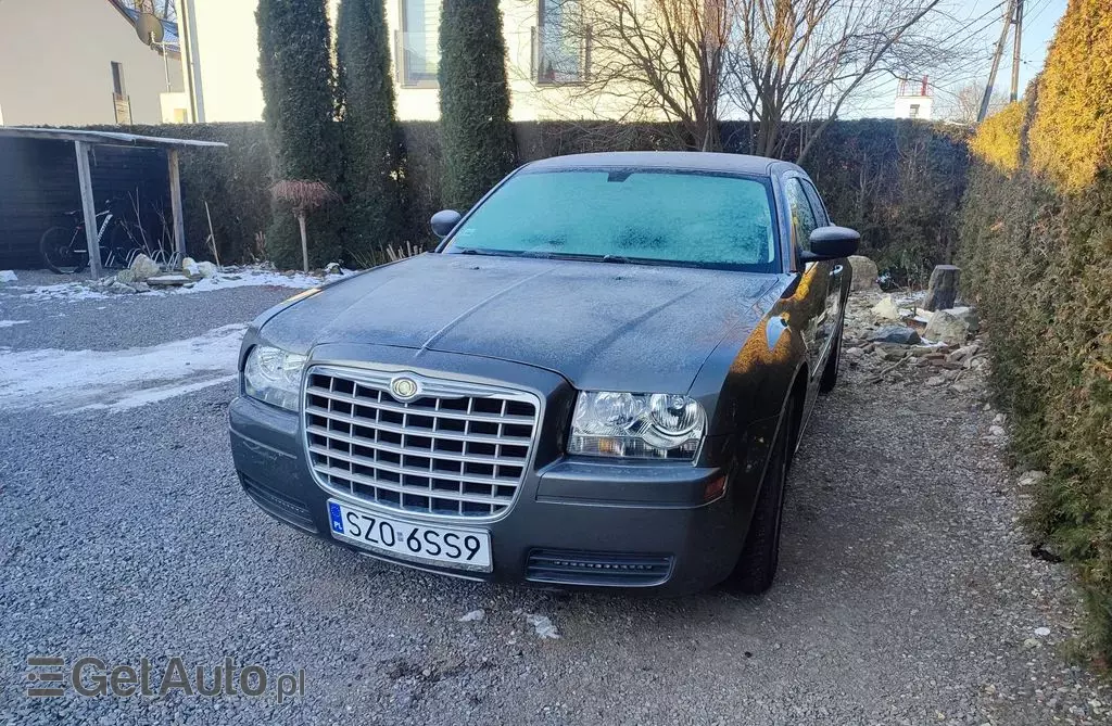 CHRYSLER 300 