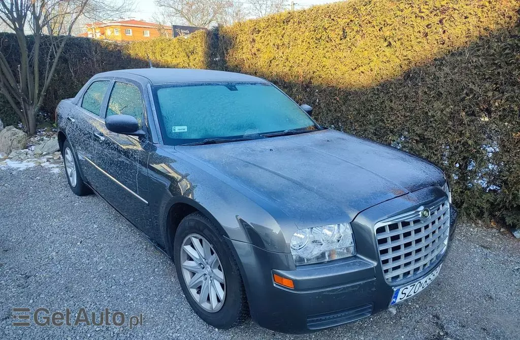 CHRYSLER 300 