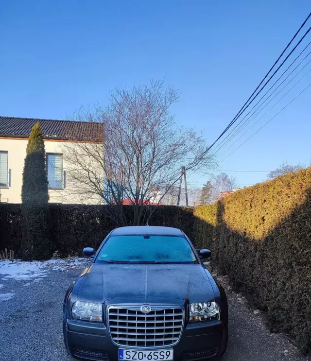 CHRYSLER 300 