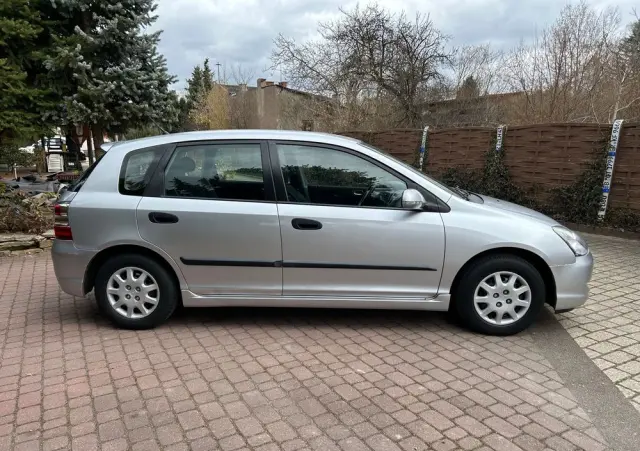 HONDA Civic 1.4i Extra Edition