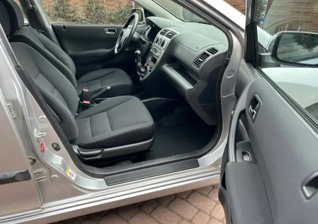 HONDA Civic 1.4i Extra Edition