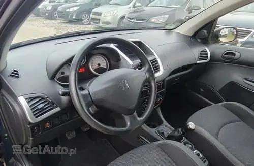 PEUGEOT 206 