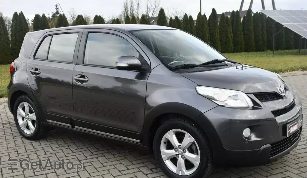 TOYOTA Urban Cruiser 