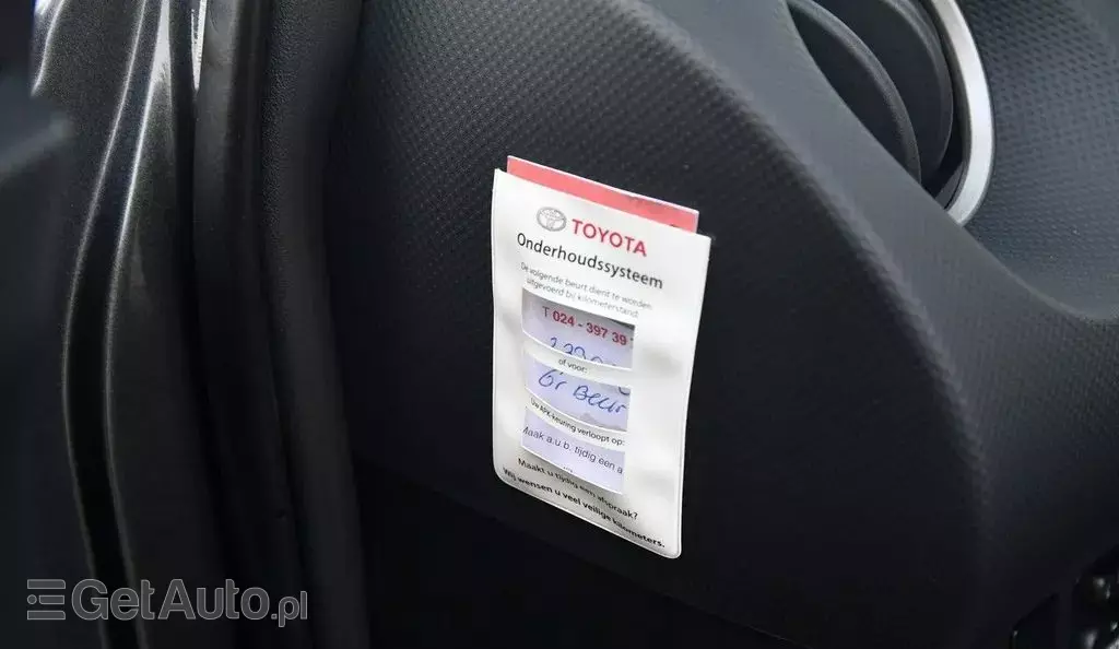 TOYOTA Urban Cruiser 