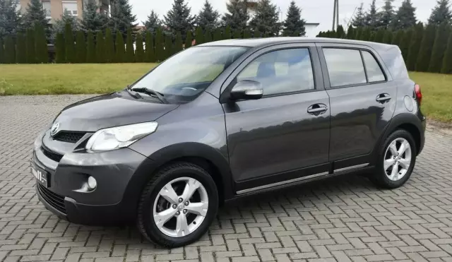 TOYOTA Urban Cruiser 