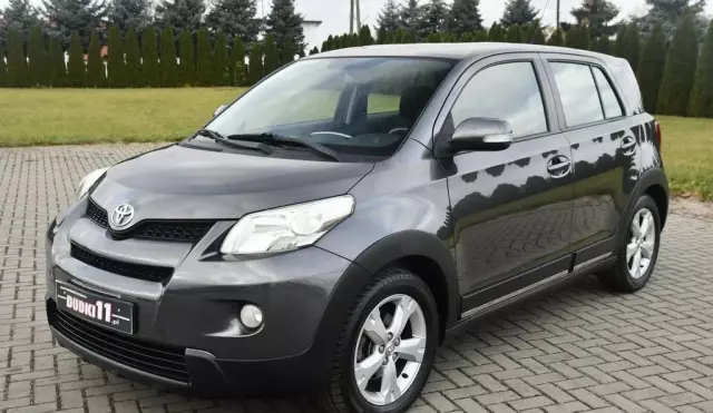 TOYOTA Urban Cruiser 
