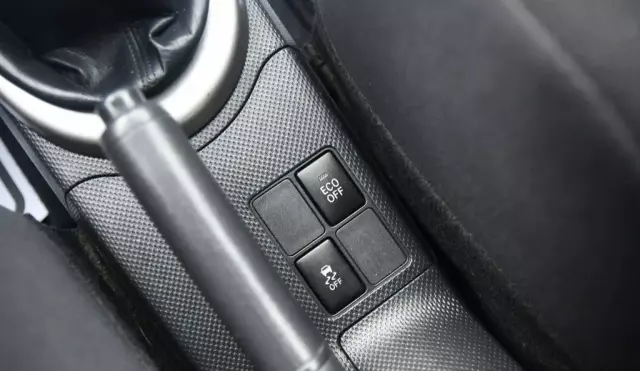 TOYOTA Urban Cruiser 