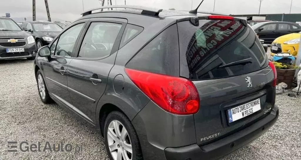 PEUGEOT 207 