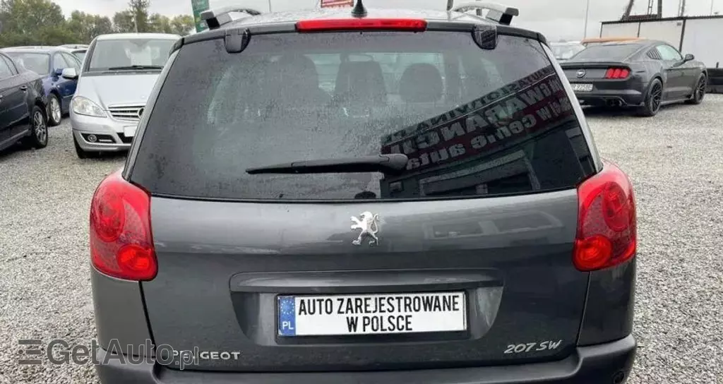 PEUGEOT 207 