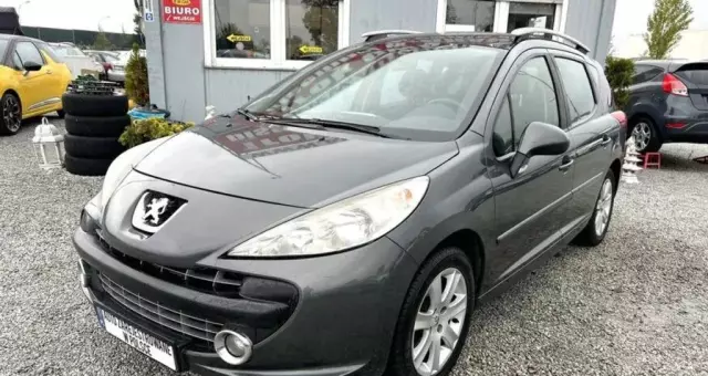 PEUGEOT 207 