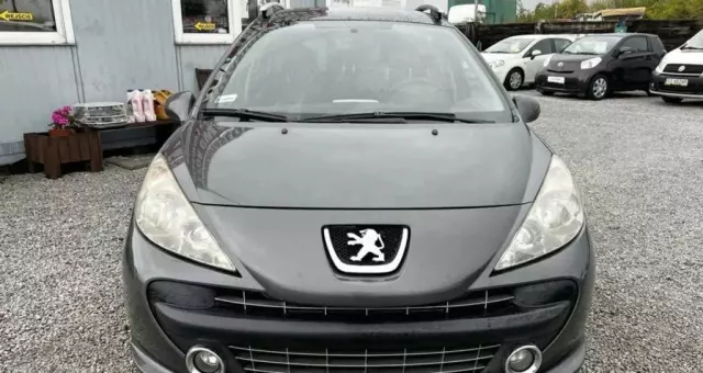 PEUGEOT 207 