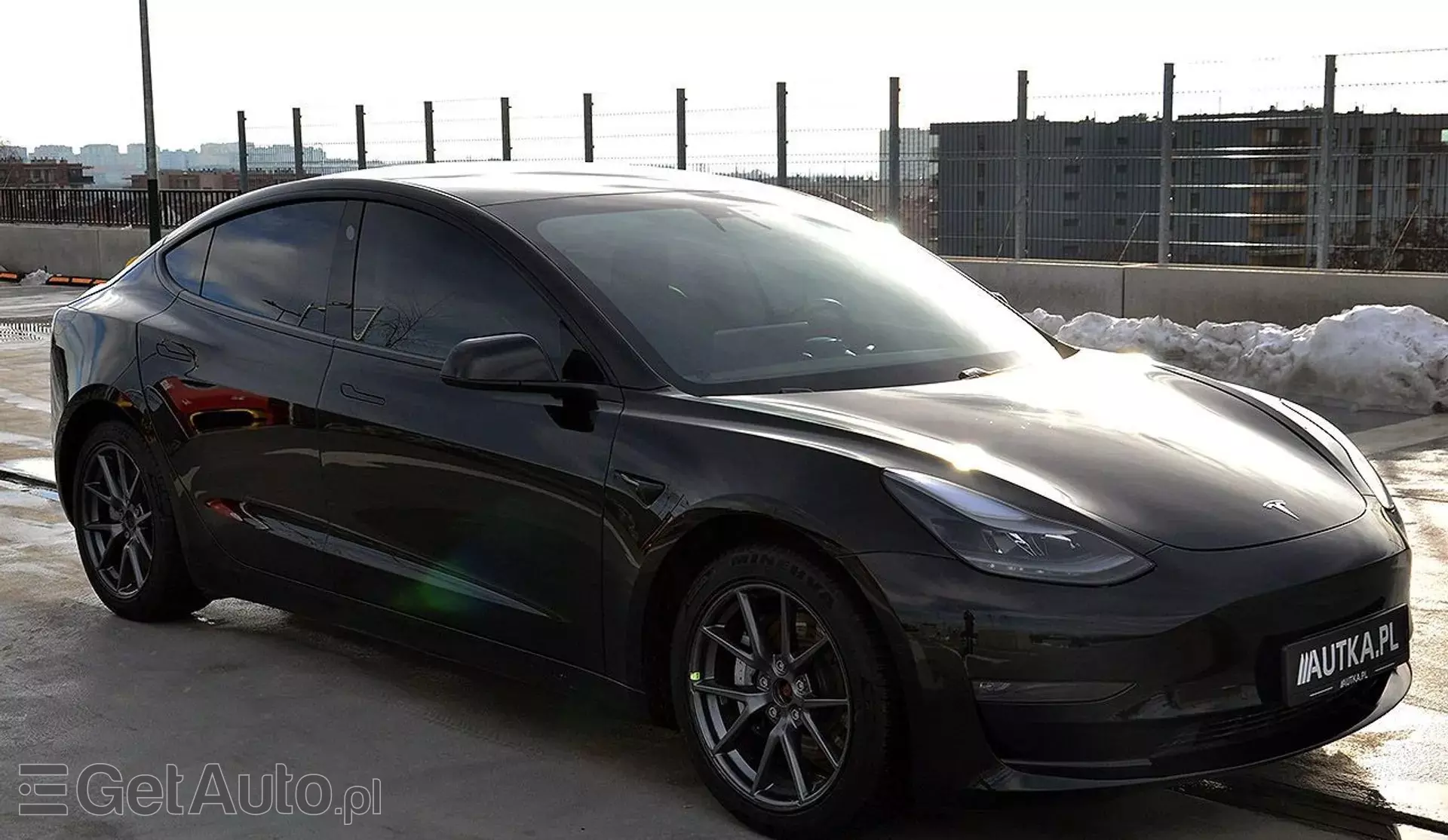 TESLA Model 3 Long Range 82 kWh (441 KM) AWD