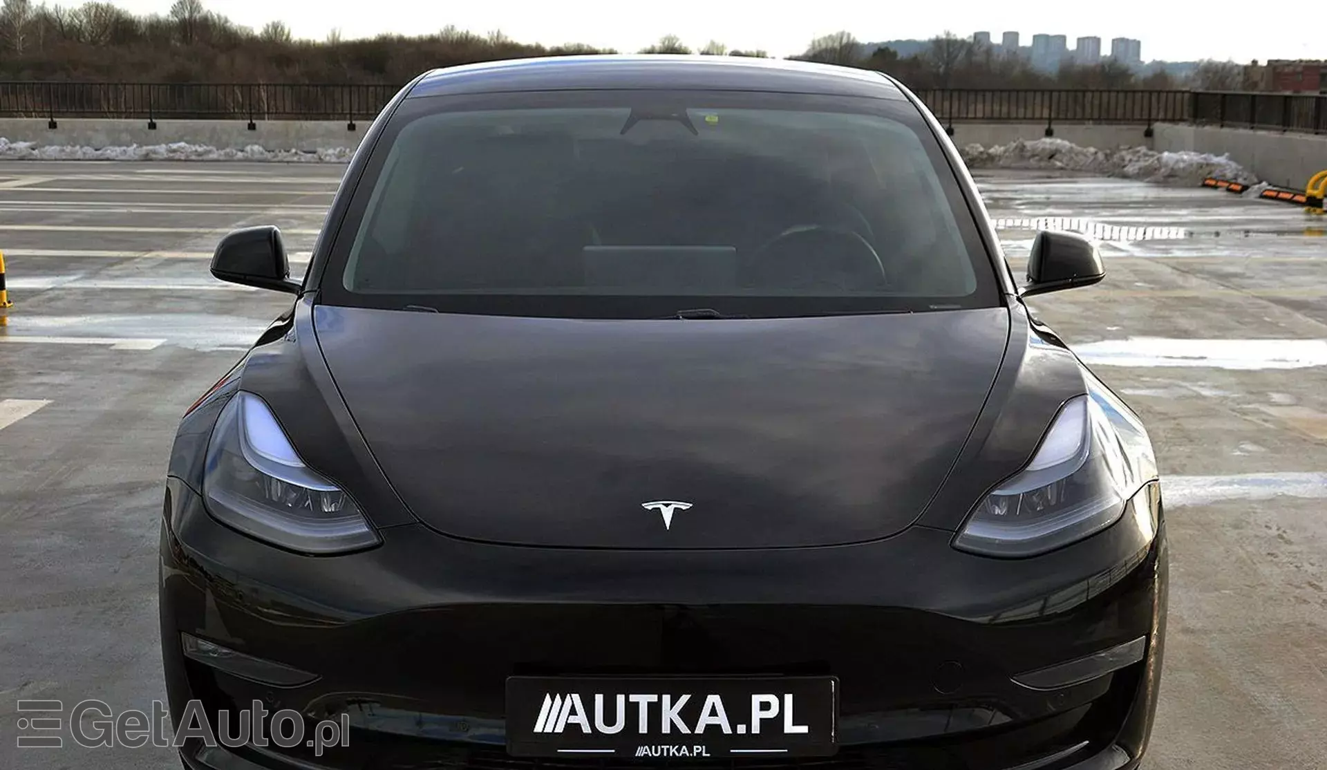 TESLA Model 3 Long Range 82 kWh (441 KM) AWD