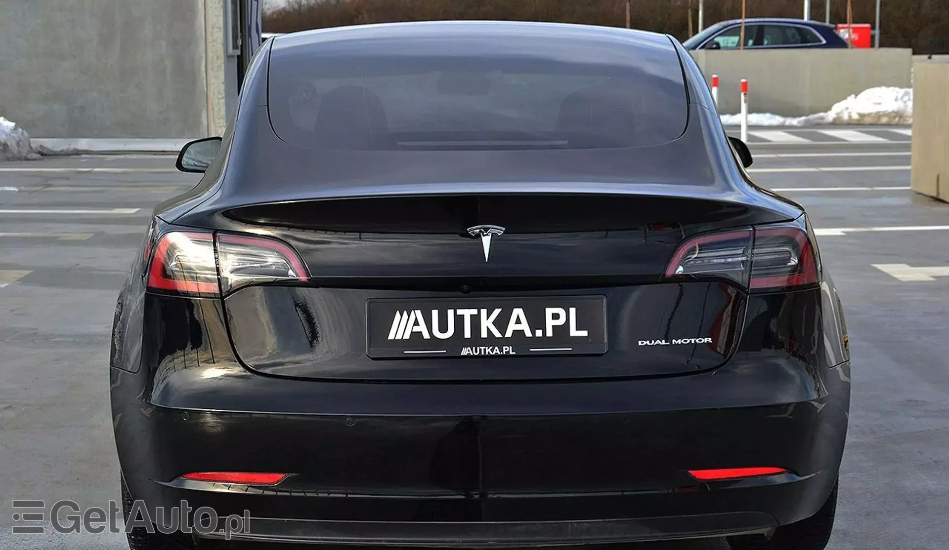 TESLA Model 3 Long Range 82 kWh (441 KM) AWD