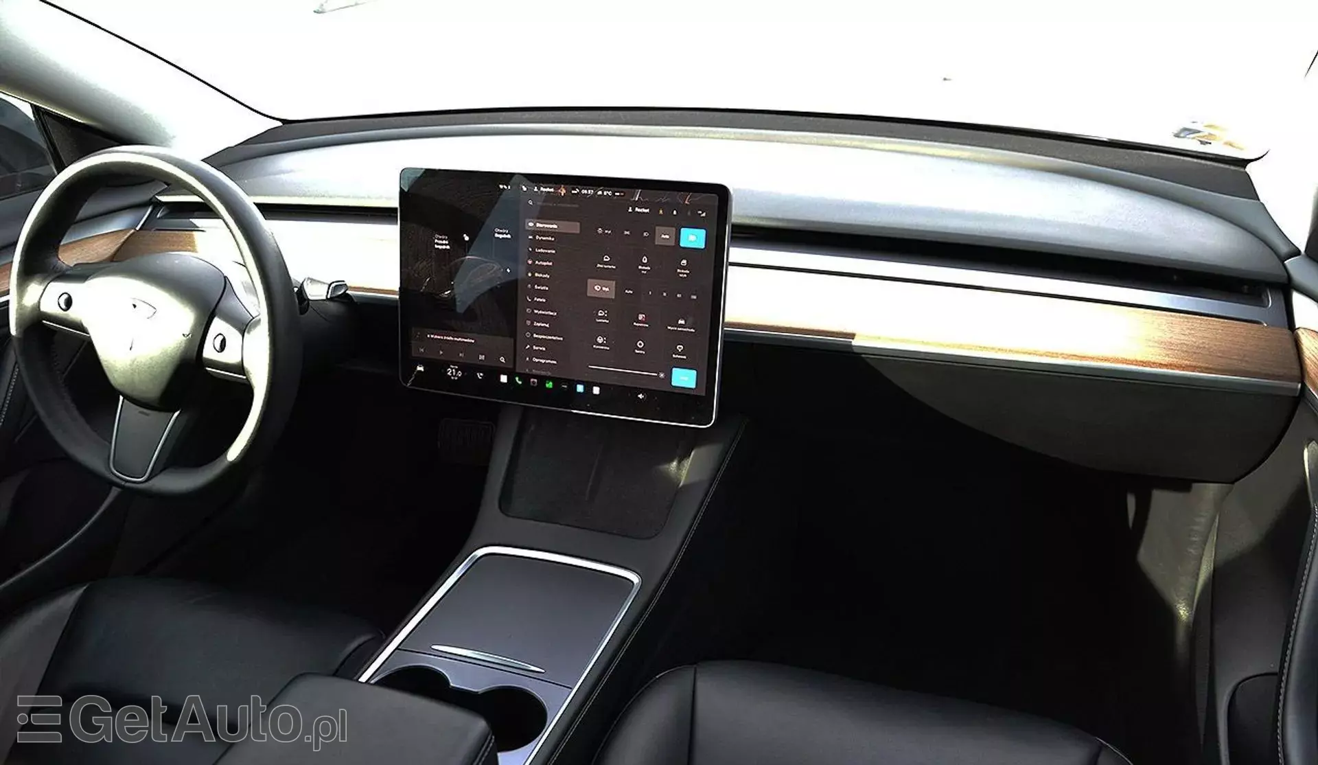 TESLA Model 3 Long Range 82 kWh (441 KM) AWD