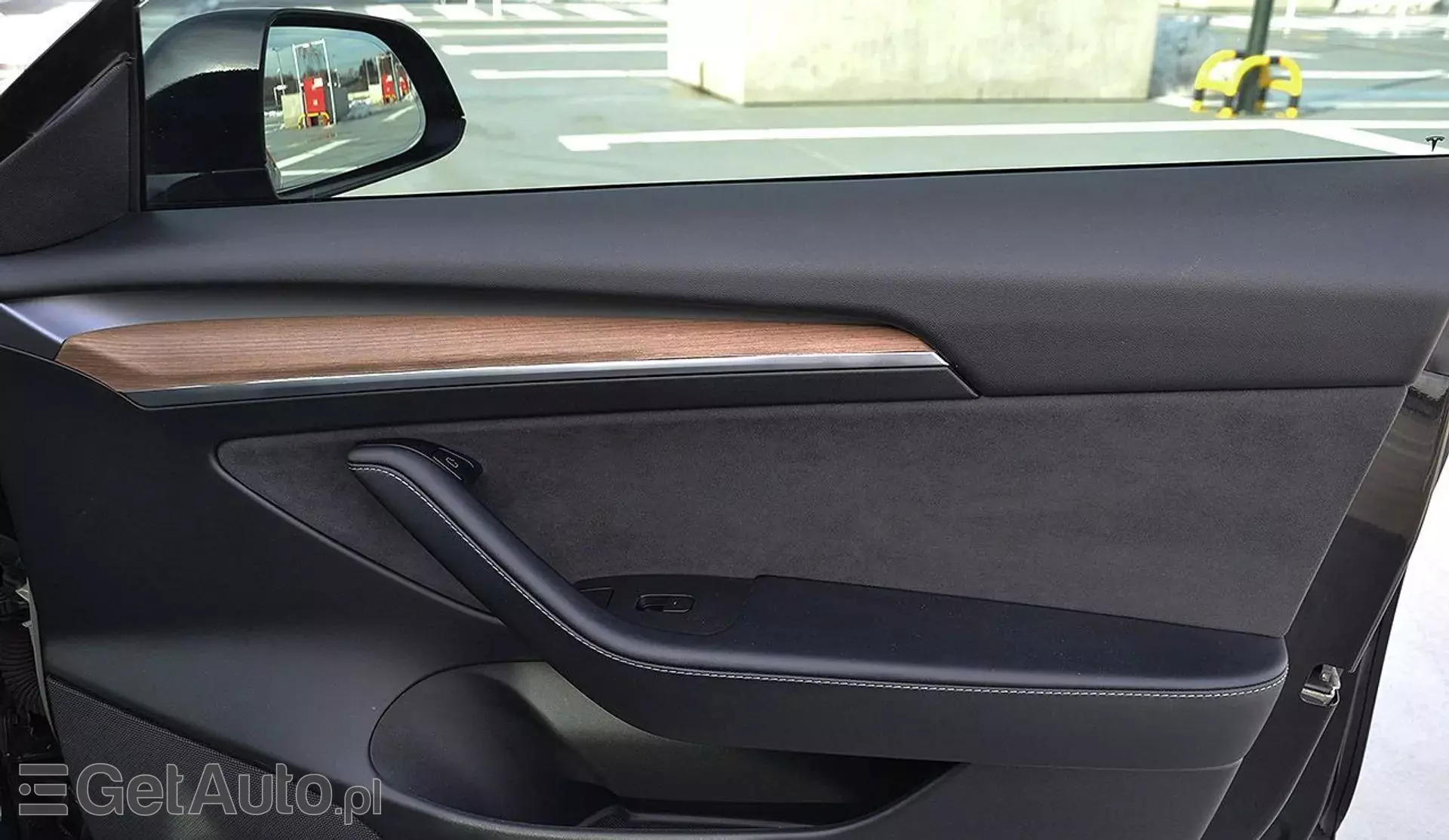 TESLA Model 3 Long Range 82 kWh (441 KM) AWD