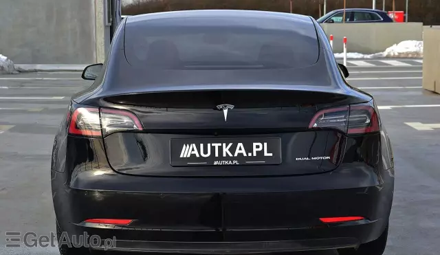 TESLA Model 3 Long Range 82 kWh (441 KM) AWD