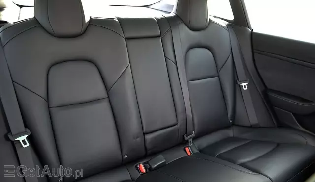 TESLA Model 3 Long Range 82 kWh (441 KM) AWD