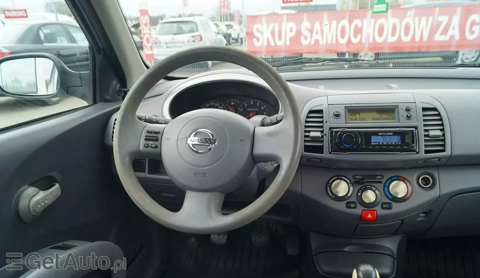NISSAN Micra 