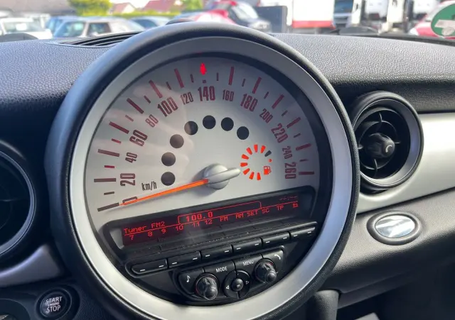 MINI Cooper D Bayswater