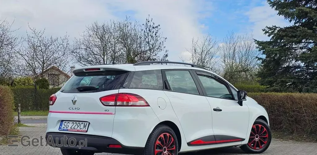 RENAULT Clio 