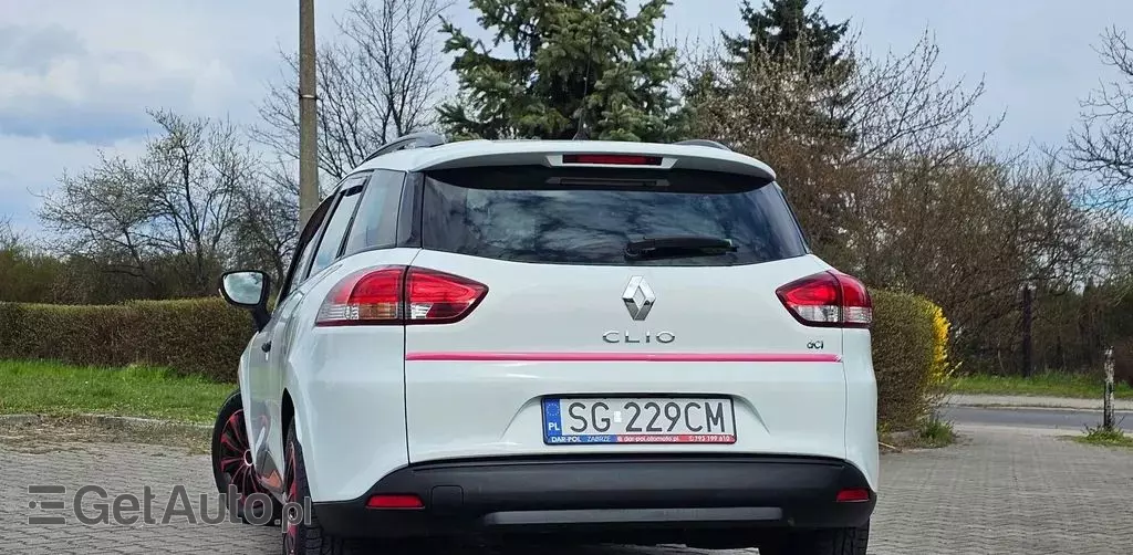 RENAULT Clio 