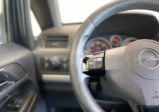 OPEL Zafira 1.9 CDTI Elegance