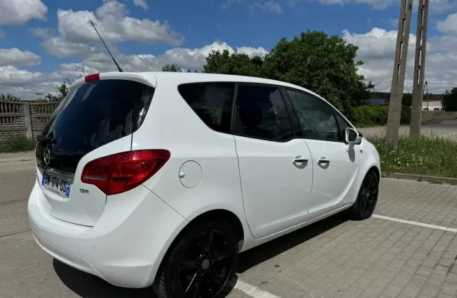 OPEL Meriva 