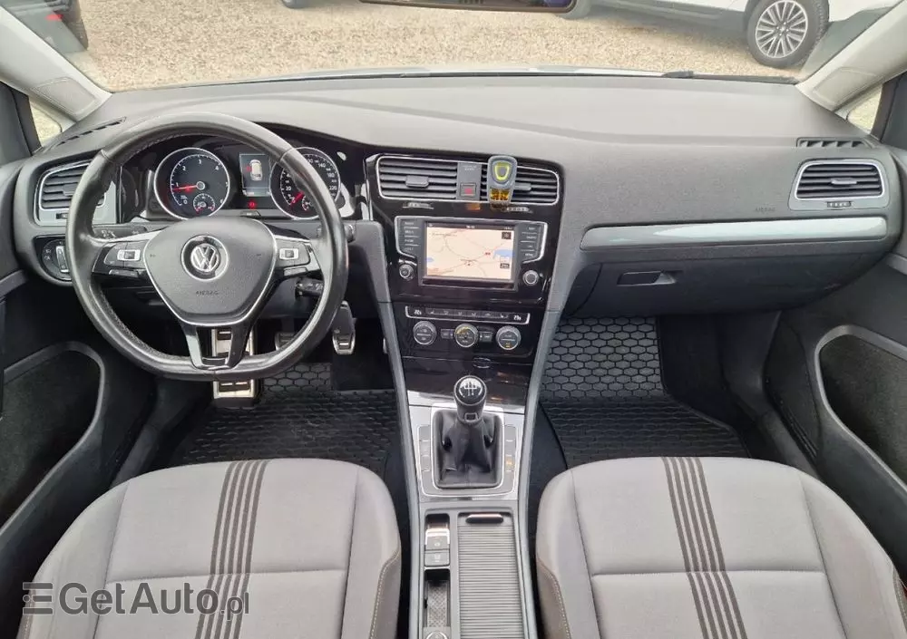 VOLKSWAGEN Golf Variant 1.6 TDI 4Motion BlueMotion Technology Allstar