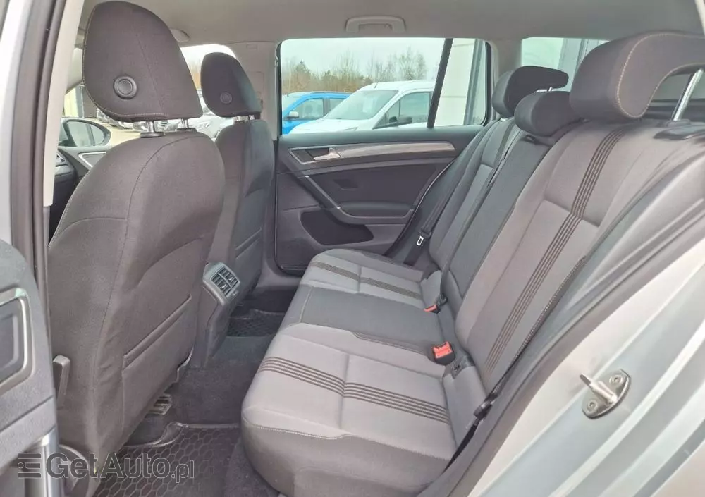 VOLKSWAGEN Golf Variant 1.6 TDI 4Motion BlueMotion Technology Allstar