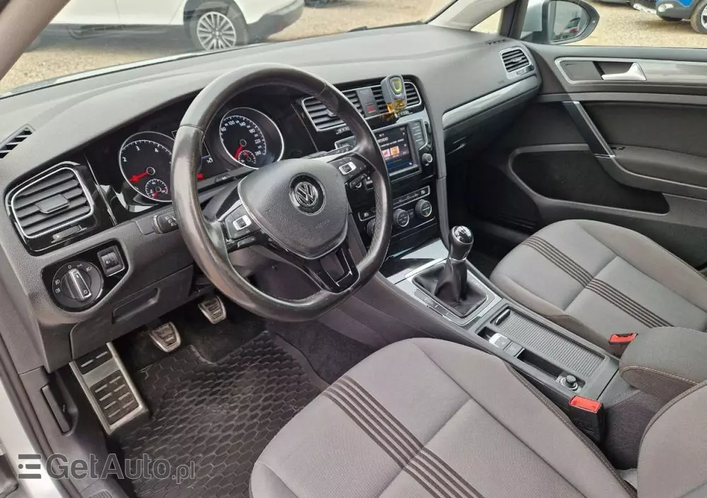 VOLKSWAGEN Golf Variant 1.6 TDI 4Motion BlueMotion Technology Allstar
