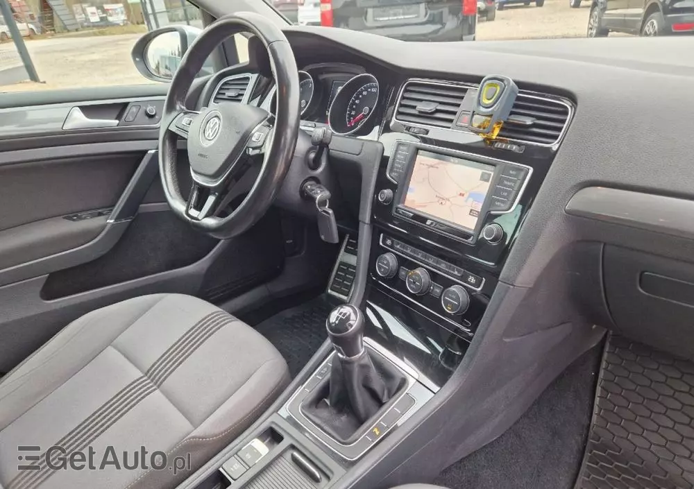 VOLKSWAGEN Golf Variant 1.6 TDI 4Motion BlueMotion Technology Allstar