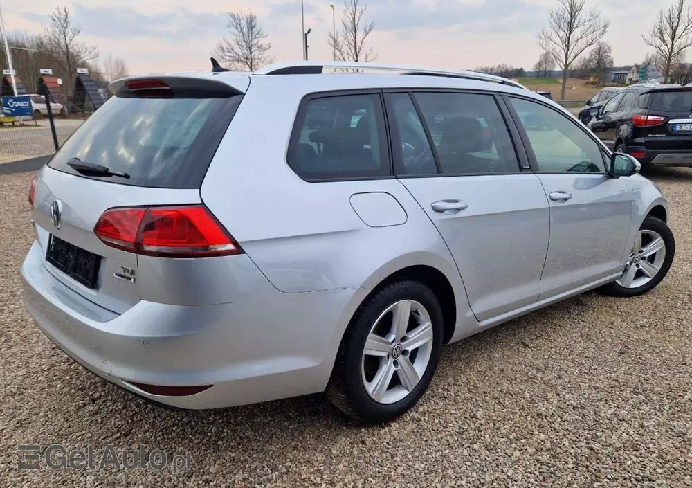 VOLKSWAGEN Golf Variant 1.6 TDI 4Motion BlueMotion Technology Allstar