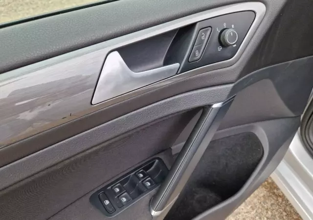 VOLKSWAGEN Golf Variant 1.6 TDI 4Motion BlueMotion Technology Allstar