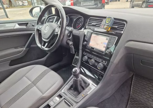 VOLKSWAGEN Golf Variant 1.6 TDI 4Motion BlueMotion Technology Allstar