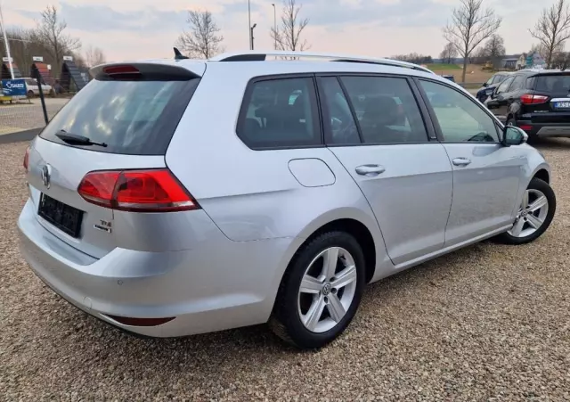 VOLKSWAGEN Golf Variant 1.6 TDI 4Motion BlueMotion Technology Allstar